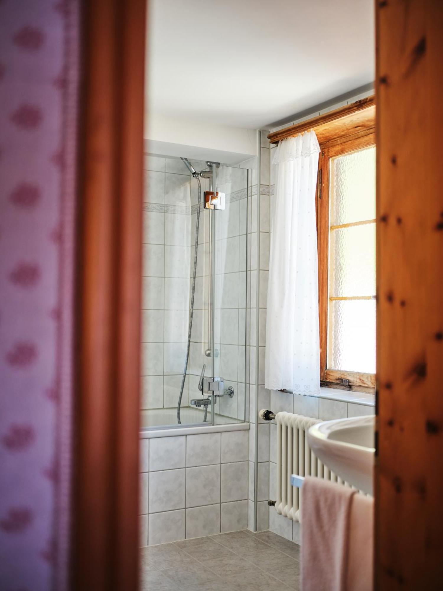 Chesa Grischuna Hotel 4*